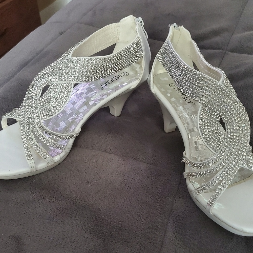 Delicacy Strappy Rhinestone Dress Sandal